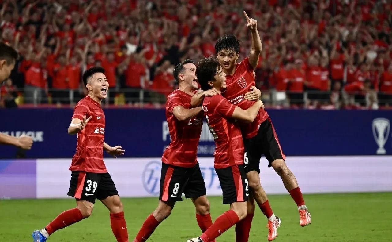 包含猛将云集，亚洲俱乐部足球赛事引爆热情的词条